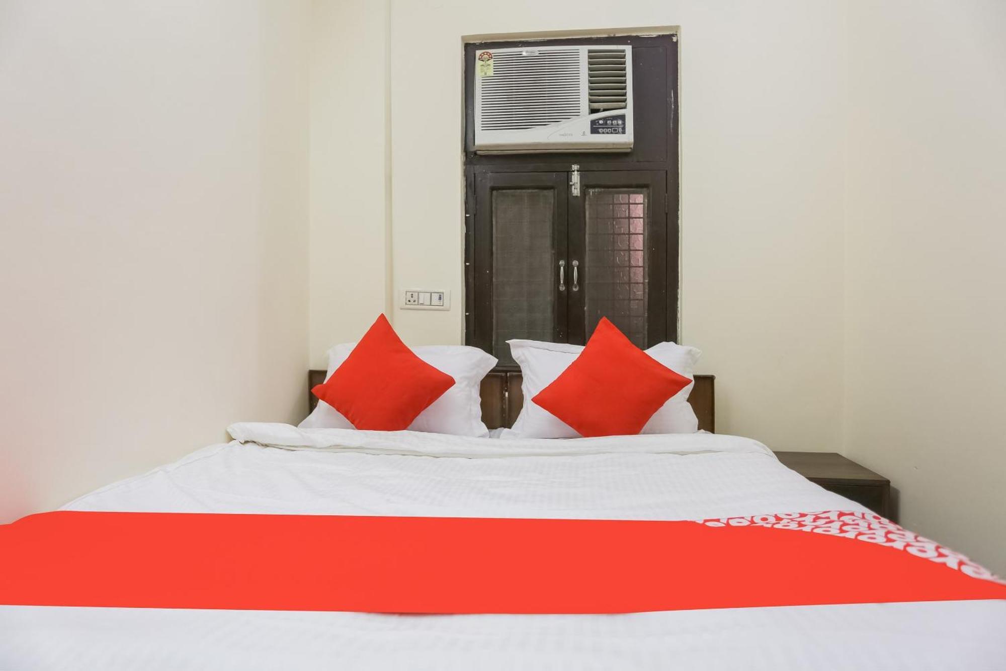 Hotel O Green High New Delhi Bagian luar foto
