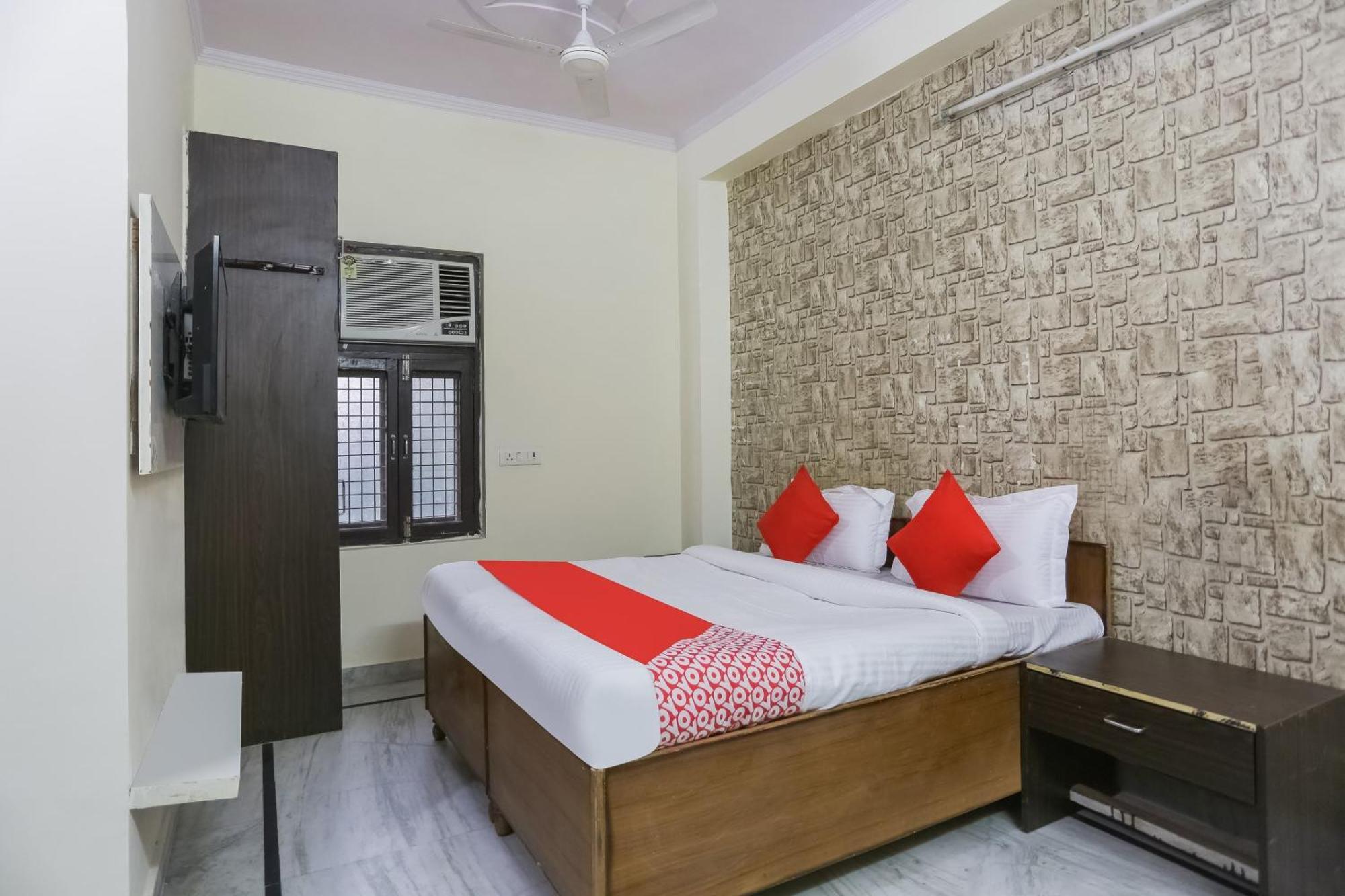 Hotel O Green High New Delhi Bagian luar foto