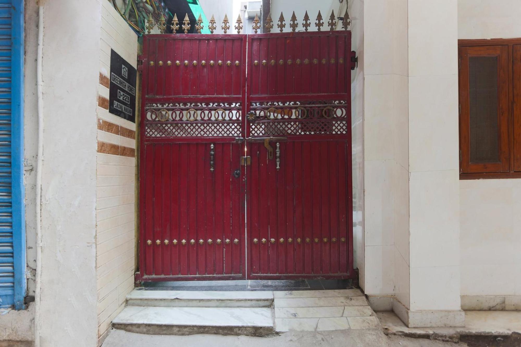 Hotel O Green High New Delhi Bagian luar foto