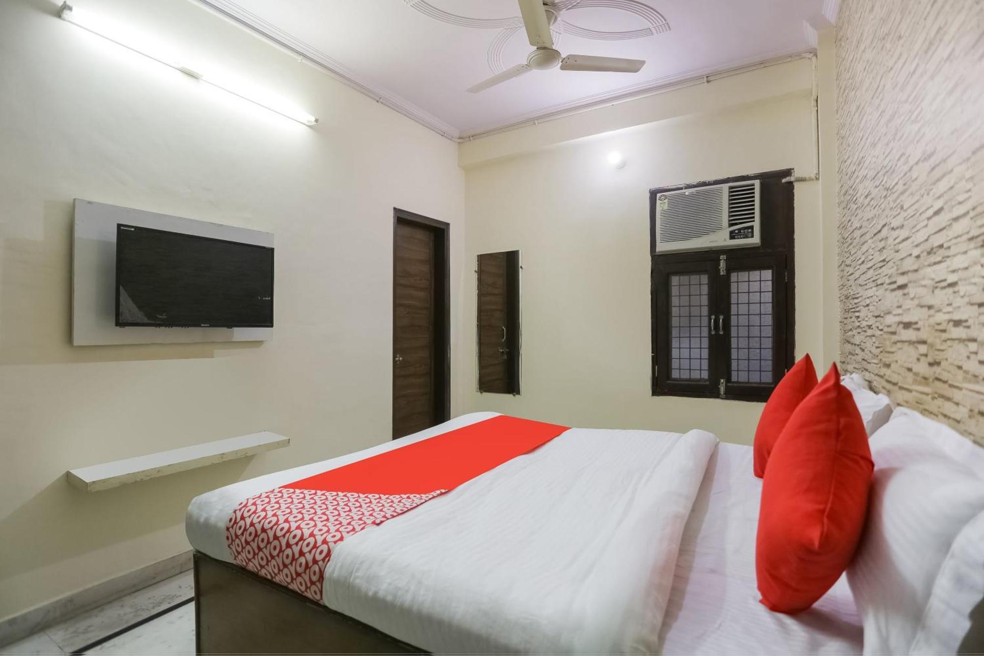 Hotel O Green High New Delhi Bagian luar foto